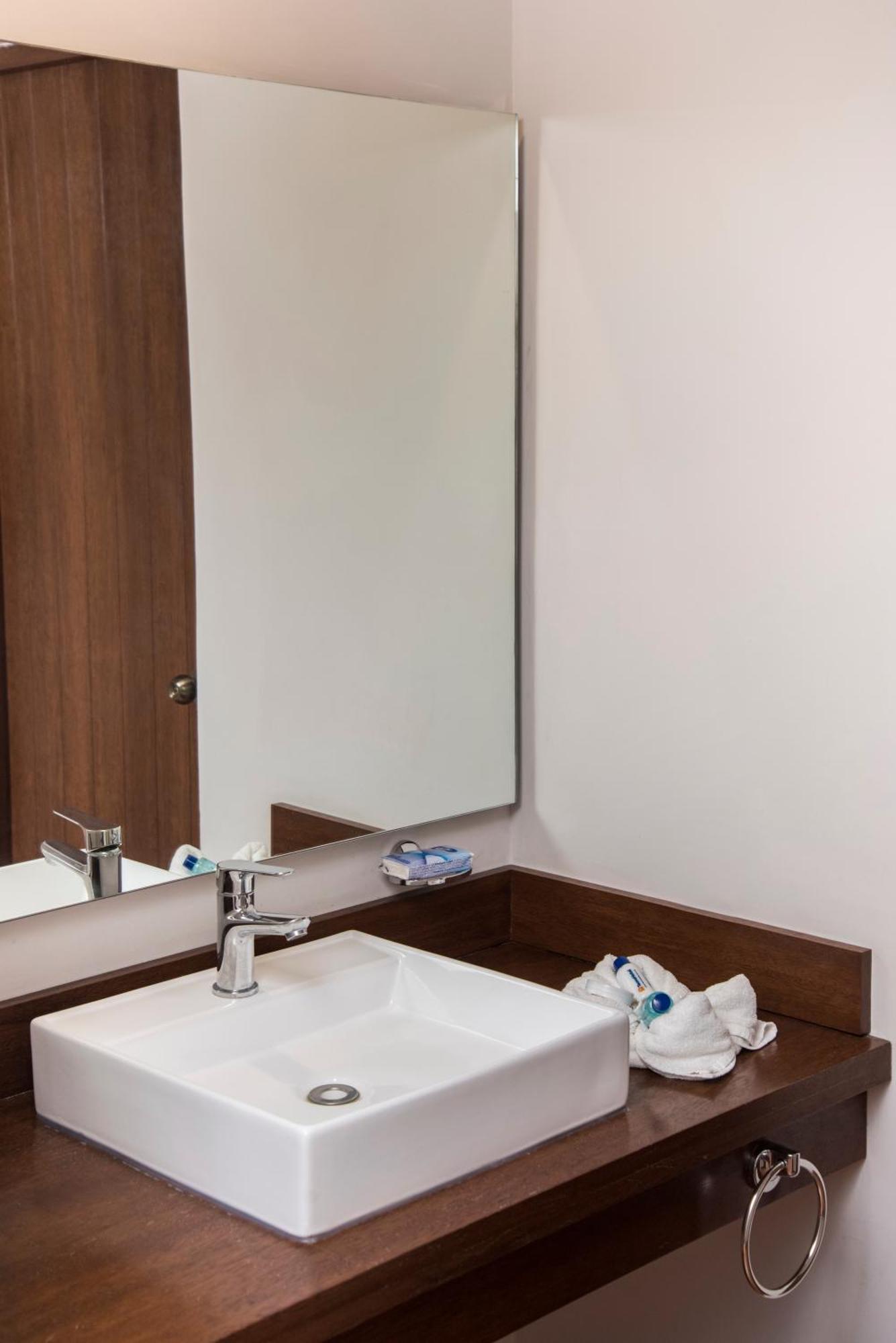 Tecnohotel Valladolid Valladolid  Eksteriør billede